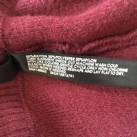 NWT Torrid Full Length Signature Waist Sweater Maroon Leggings Joggers Sz 3 - Picture 15 of 16